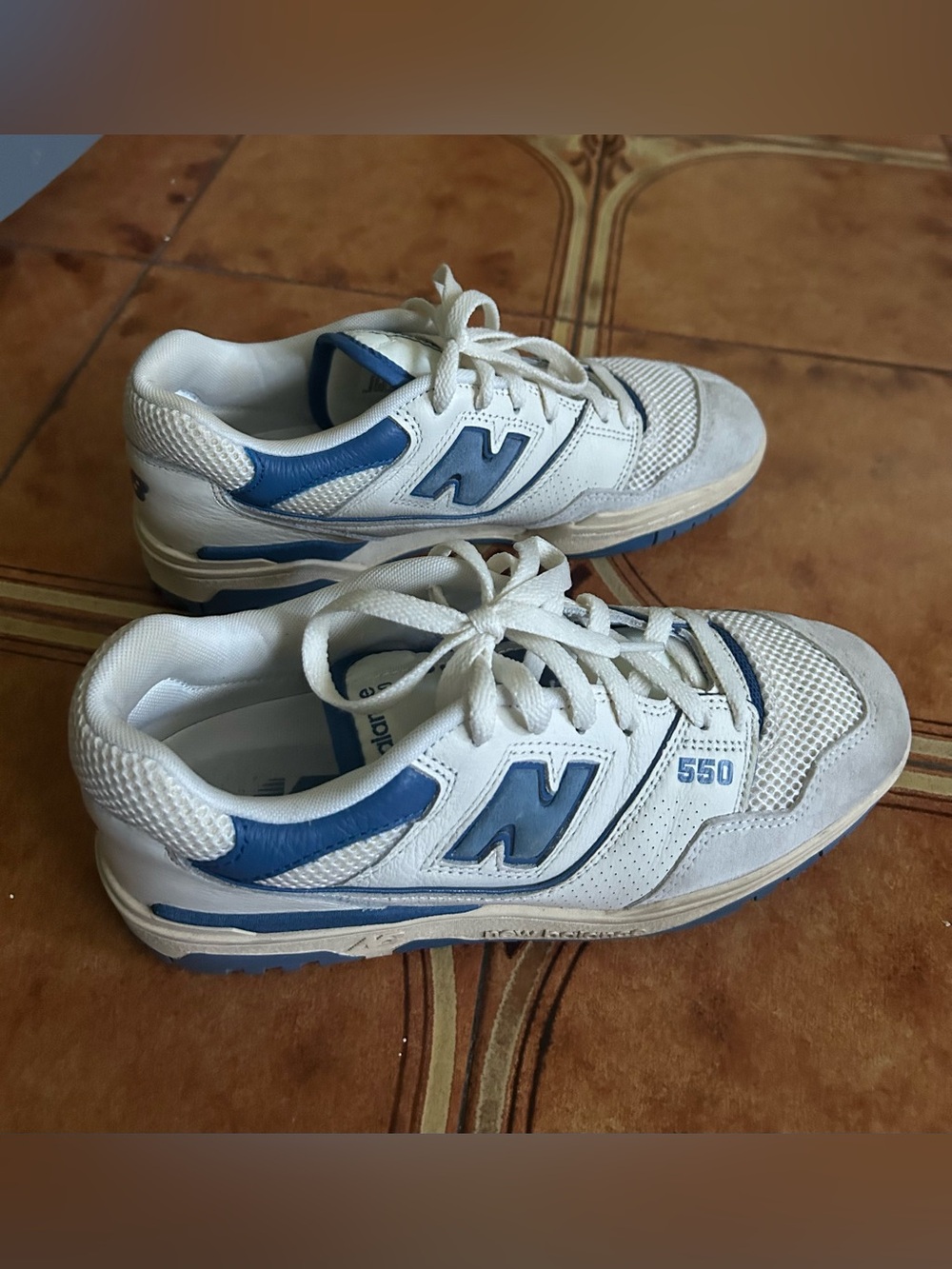 NEW BALANCE Baskets BBW550 blanc cassé et bleu